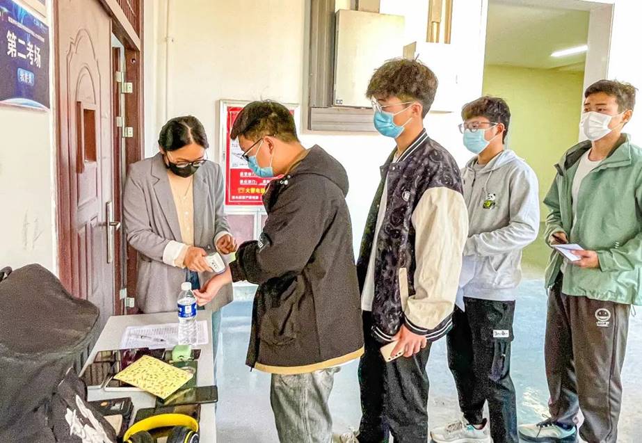 beat365亚洲体育在线官网成功举办第十三届“蓝桥杯”河南省赛
