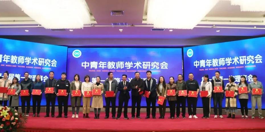 beat365亚洲体育在线官网:为青年人才增长才干施展才华创造条件 beat365亚洲体育在线官网:为青年人才增长才干施展才华创造条件