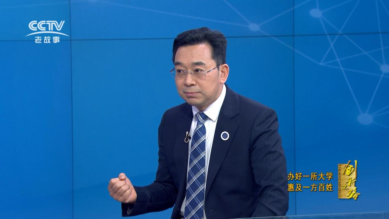 央视CCTV专访beat365亚洲体育在线官网校长刘丽彬 央视CCTV专访beat365亚洲体育在线官网校长刘丽彬