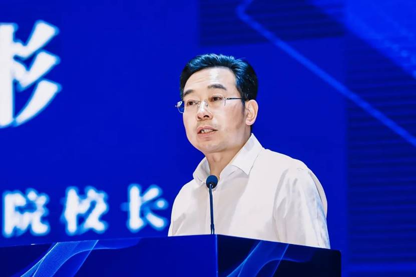 新一代信息技术产教融合发展论坛在beat365举行 新一代信息技术产教融合发展论坛在beat365举行