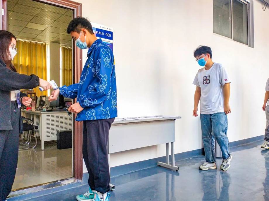 beat365亚洲体育在线官网成功举办第十三届“蓝桥杯”河南省赛