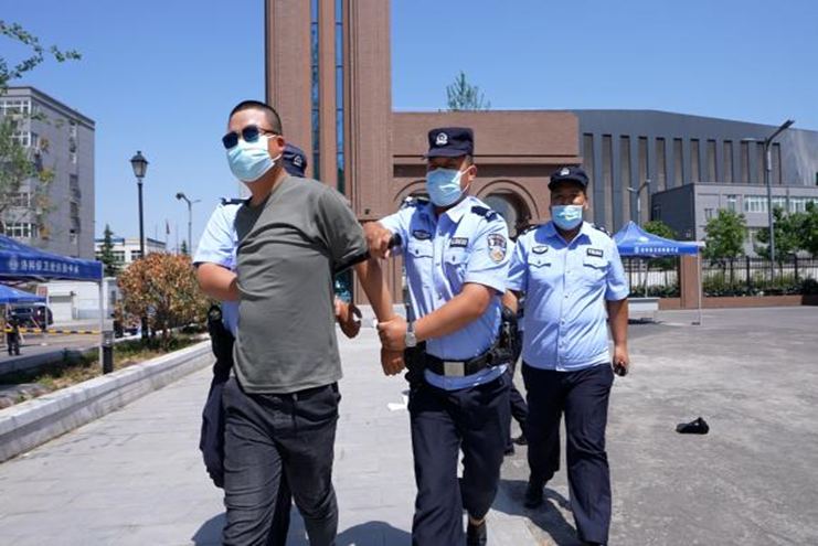 校警联合开展反恐防暴演练 提高学校处理突发事件能力
